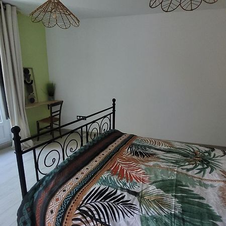 Le Truc En Plus, Accessibles Pmr, Appartement 45 M2 Mitoyen Dans Une Maison Avec Un Autre Appartement Guérard Εξωτερικό φωτογραφία