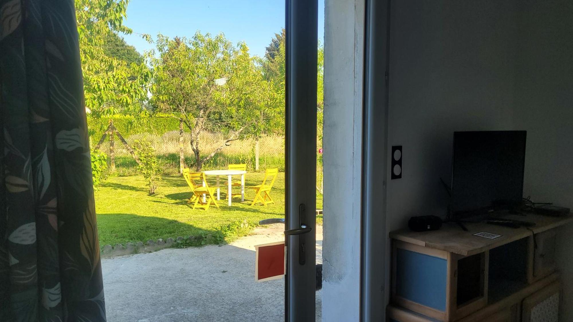 Le Truc En Plus, Accessibles Pmr, Appartement 45 M2 Mitoyen Dans Une Maison Avec Un Autre Appartement Guérard Εξωτερικό φωτογραφία
